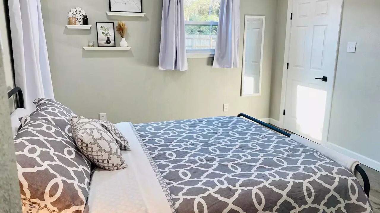 Photo of Bedroom in Liberty