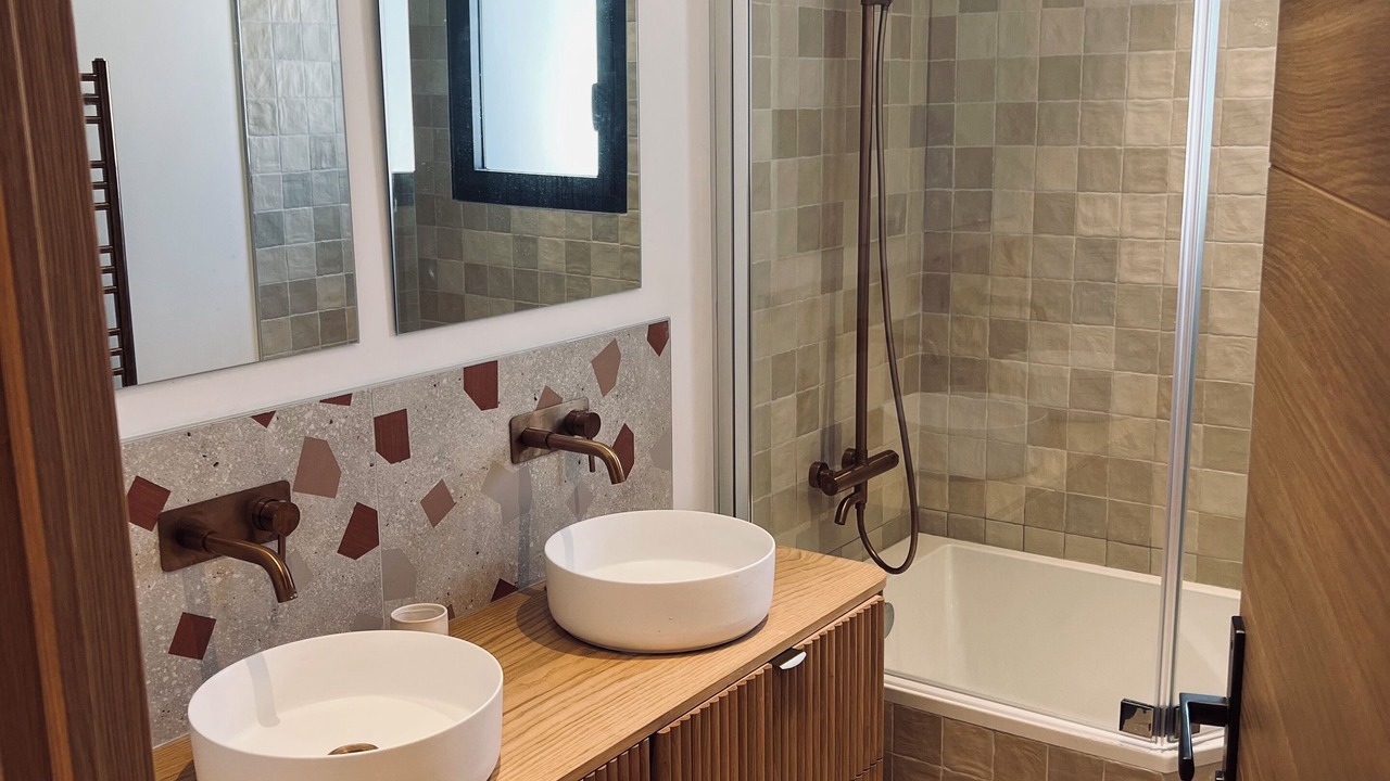 Photo of Bathroom in La Valette-du-Var