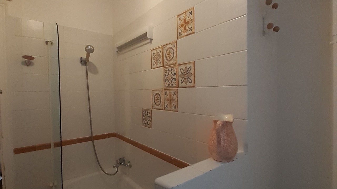Photo of Bathroom in Quartier de la Salpetriere