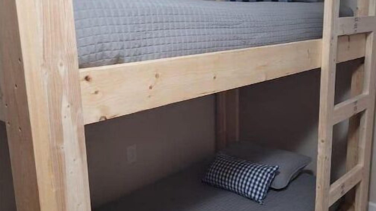 Photo of Bedroom in Beech Grove