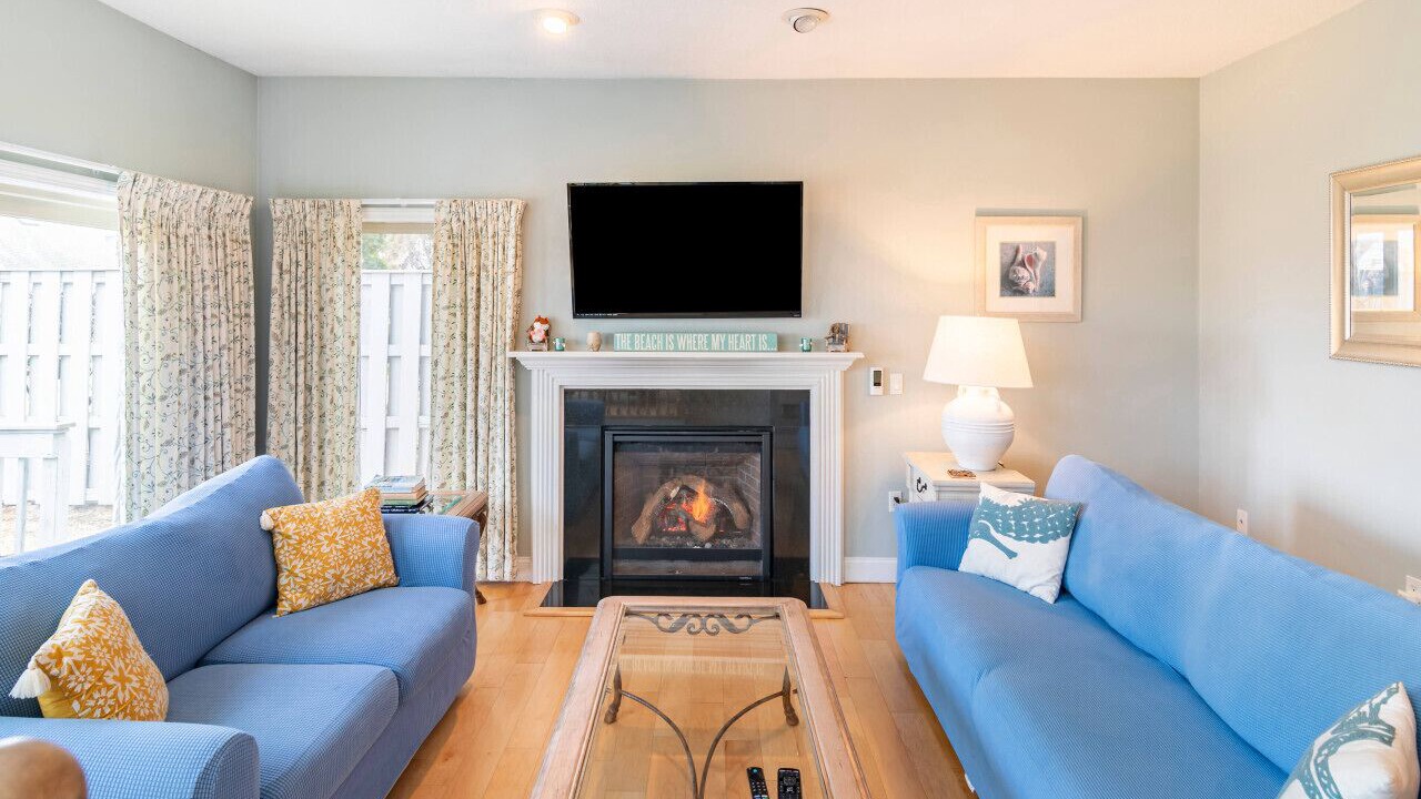 Photo of Livingroom in Brewster