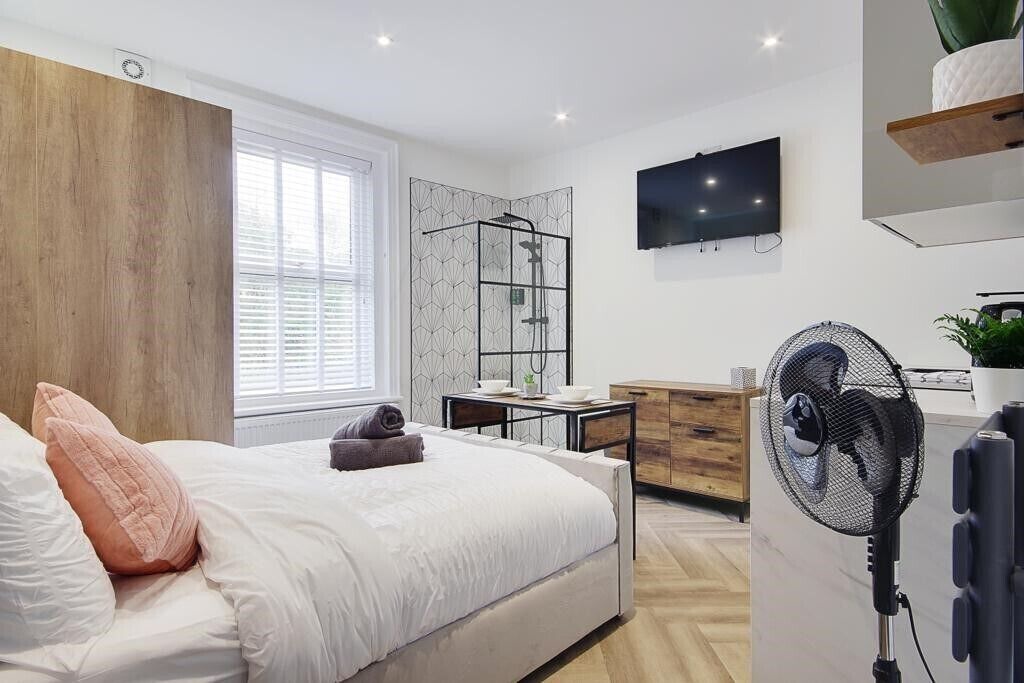 Photo of Others in Westbourne