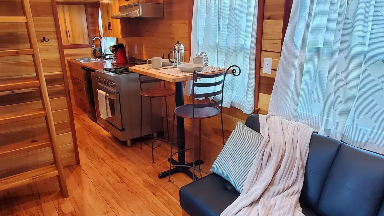 Photo of Livingroom in Cook Springs