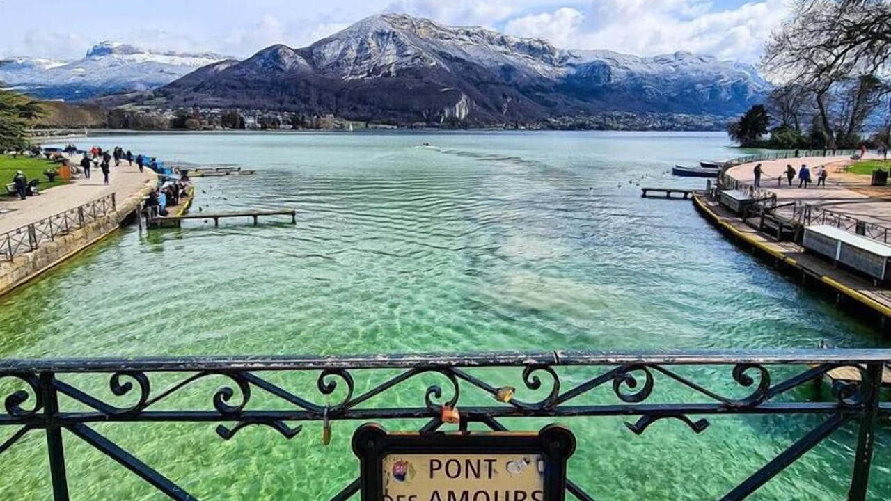 Photo of Others in Annecy
