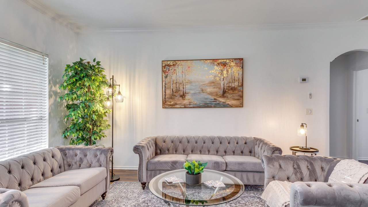Photo of Livingroom in Oklahoma City