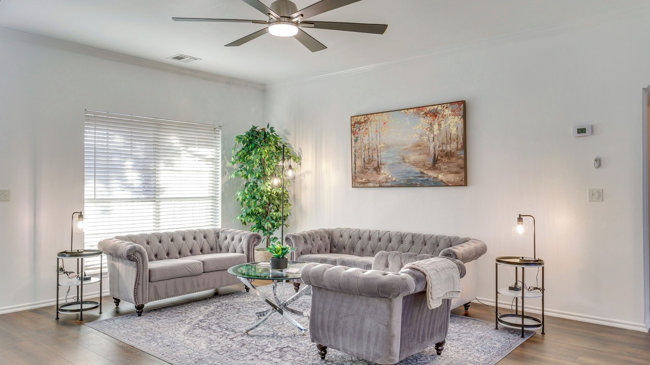Photo of Livingroom in Oklahoma City