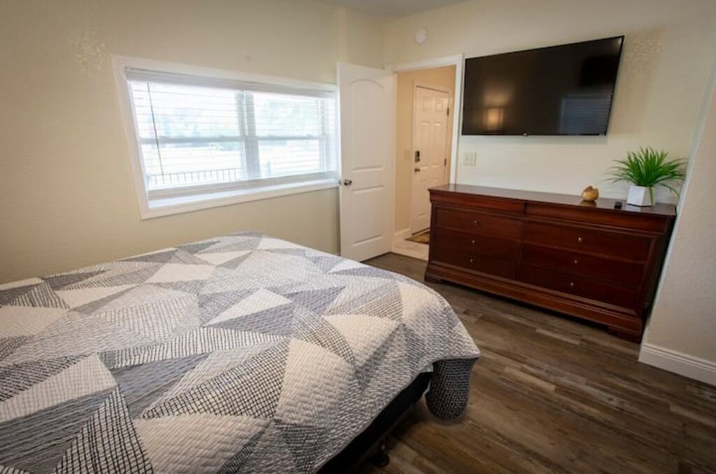Photo of Bedroom in Russellville