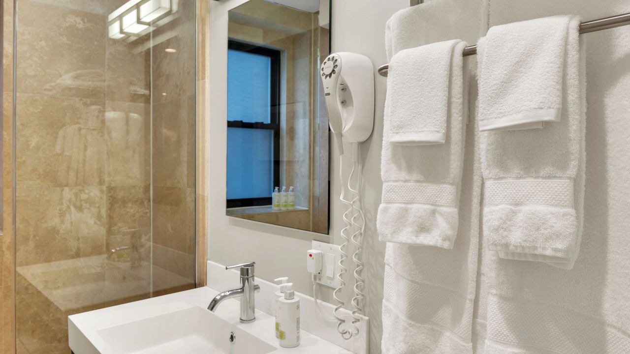 Photo of Bathroom in Near North Side