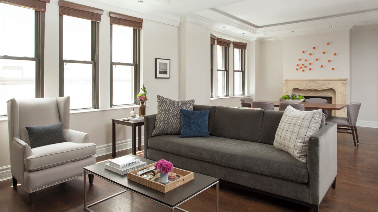 Photo of Livingroom in Near North Side