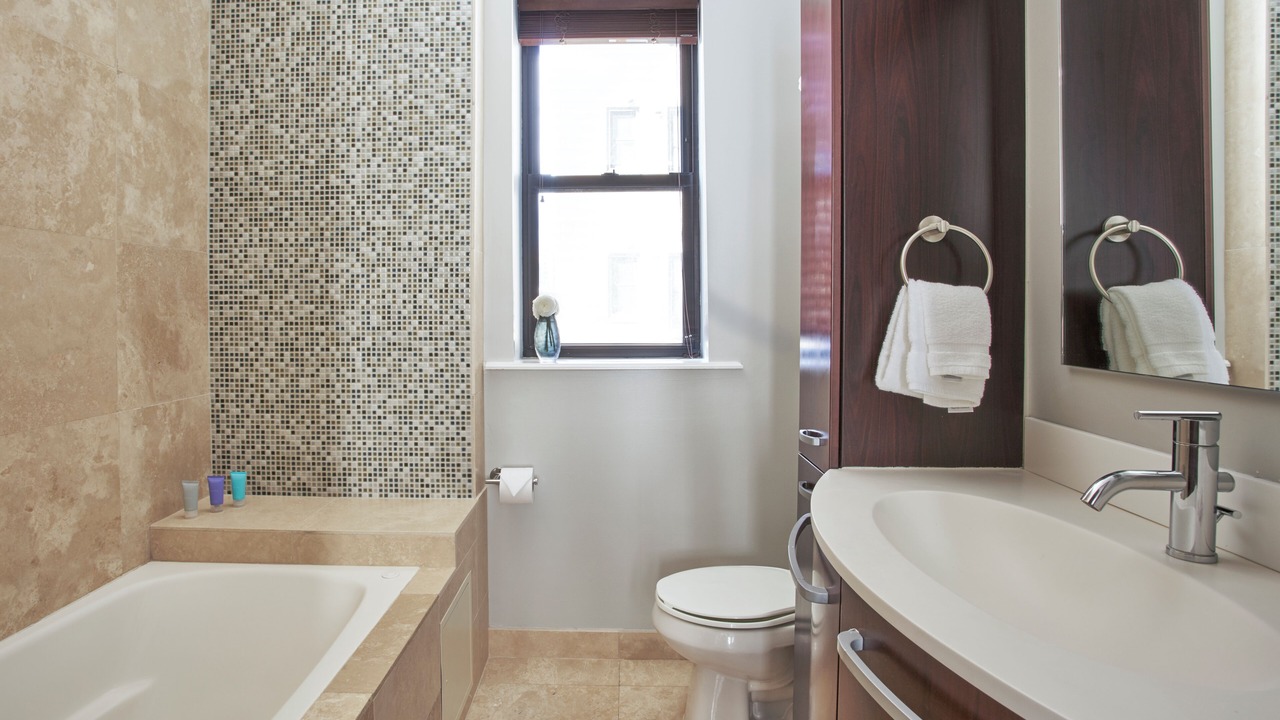 Photo of Bathroom in Near North Side