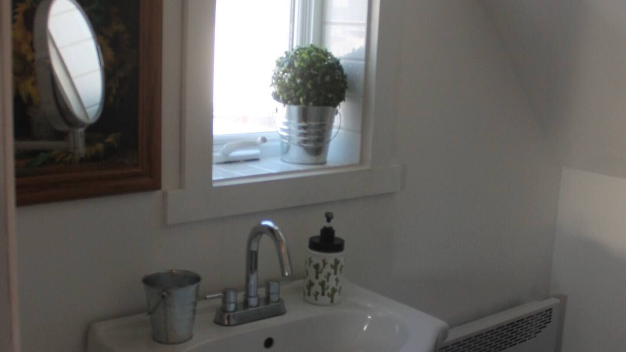 Photo of Bathroom in Village-des-Hurons