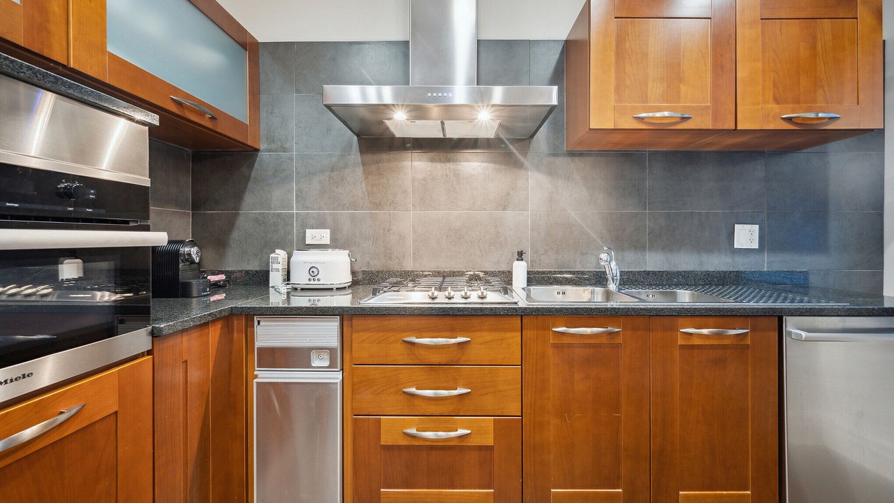 Photo of Kitchen in Streeterville