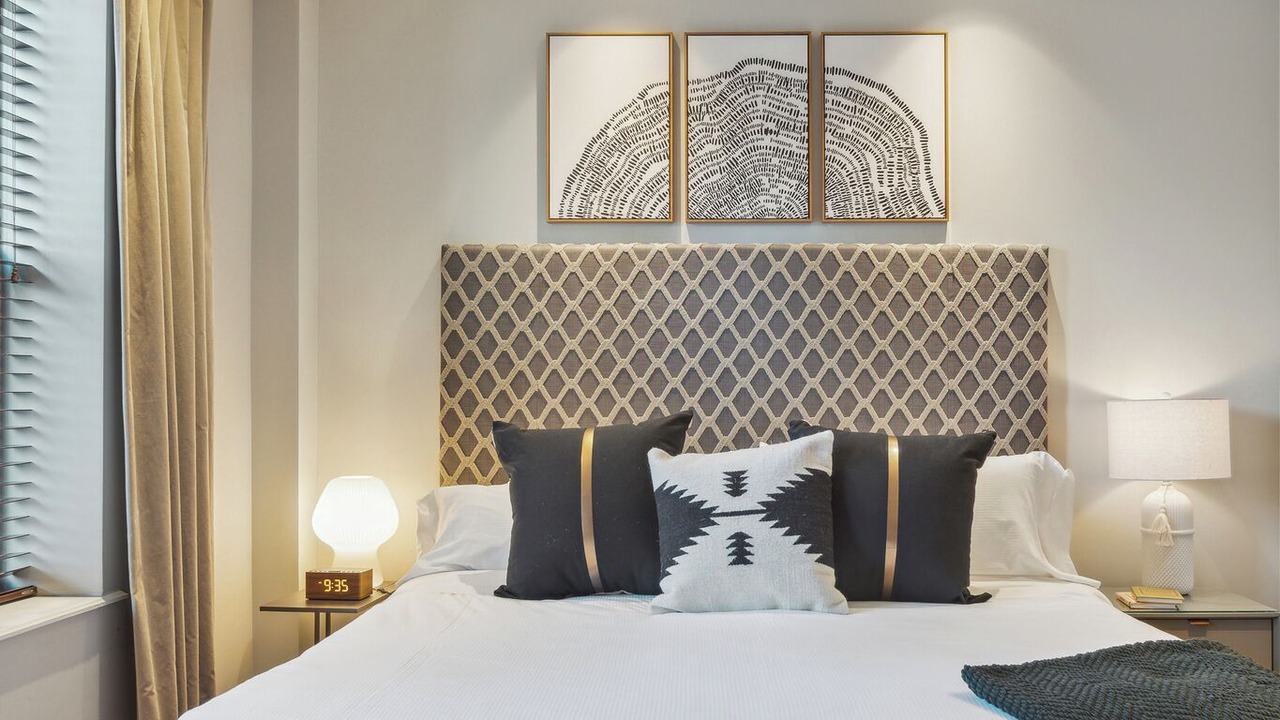 Photo of Bedroom in Streeterville