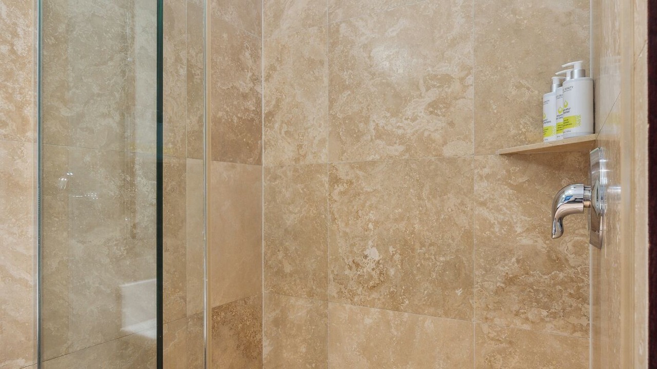 Photo of Bathroom in Streeterville