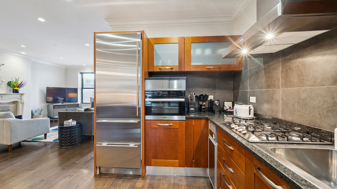 Photo of Kitchen in Streeterville