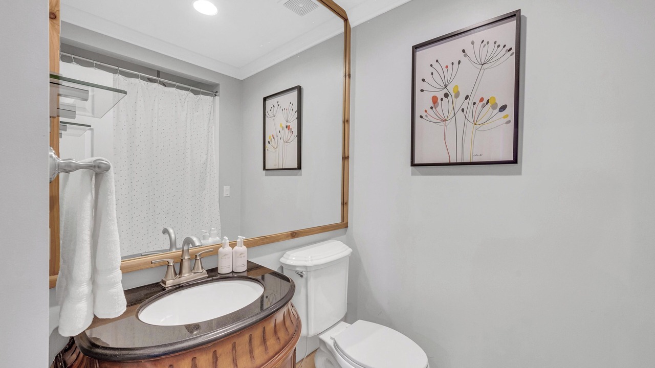 Photo of Bathroom in Birch Park Finger Streets