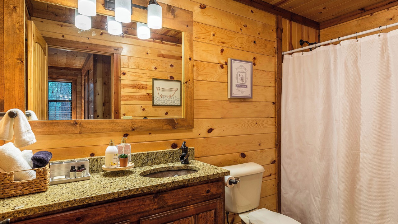 Photo of Bathroom in Hochatown