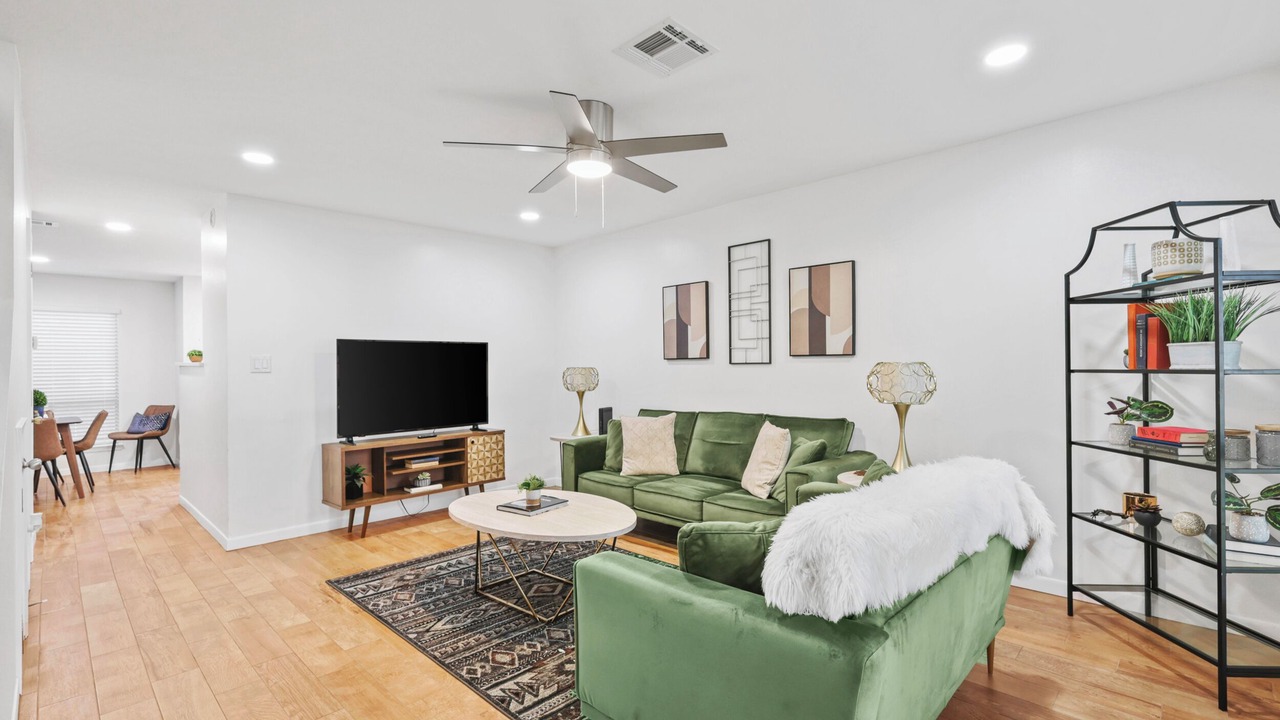 Photo of Livingroom in Bryan
