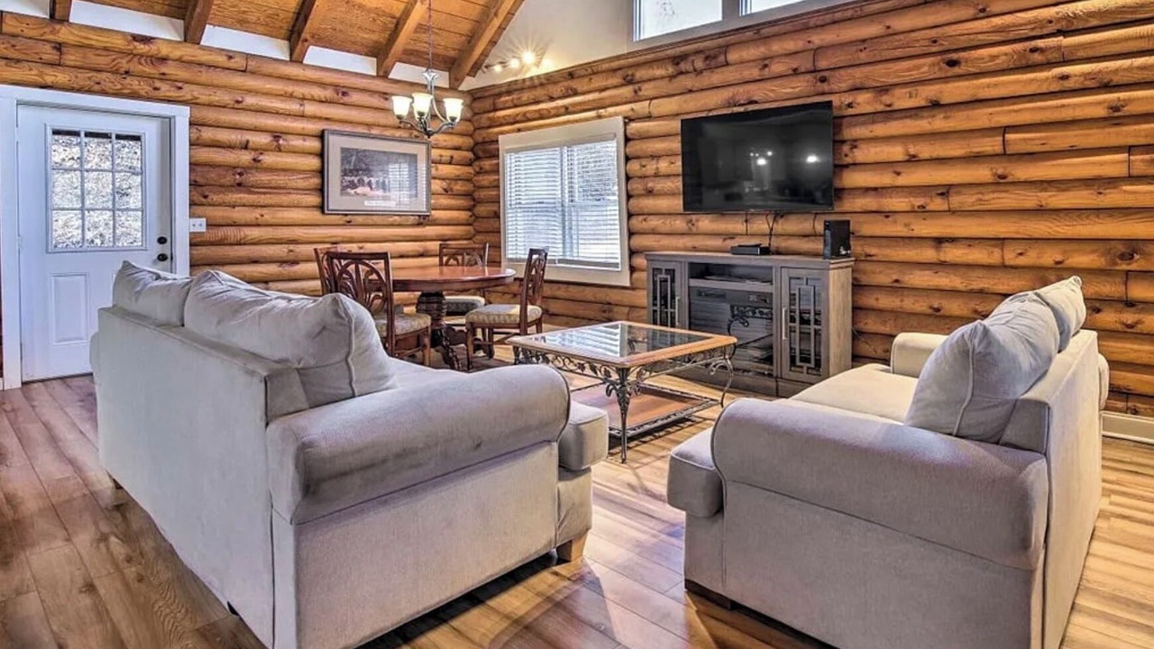 Photo of Livingroom in Gatlinburg