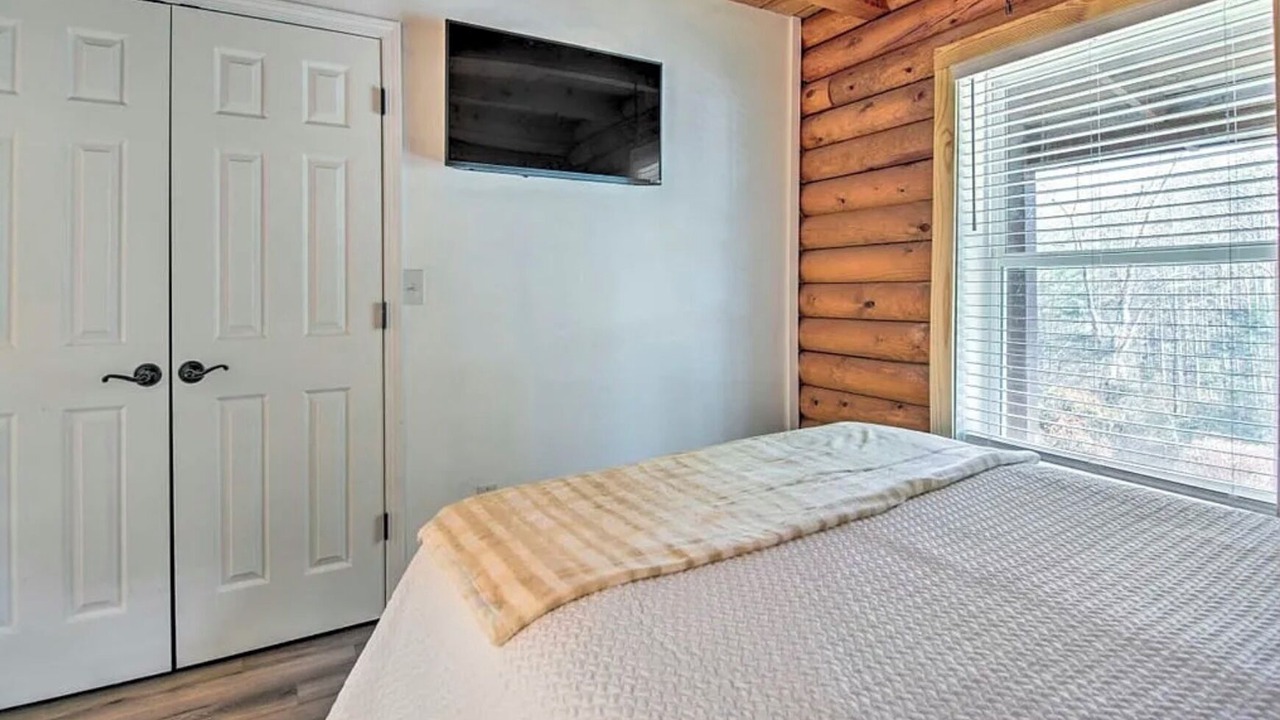 Photo of Bedroom in Gatlinburg