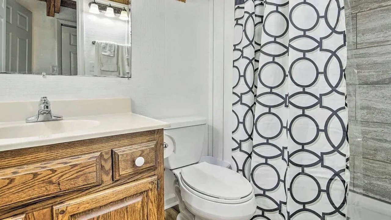 Photo of Bathroom in Gatlinburg