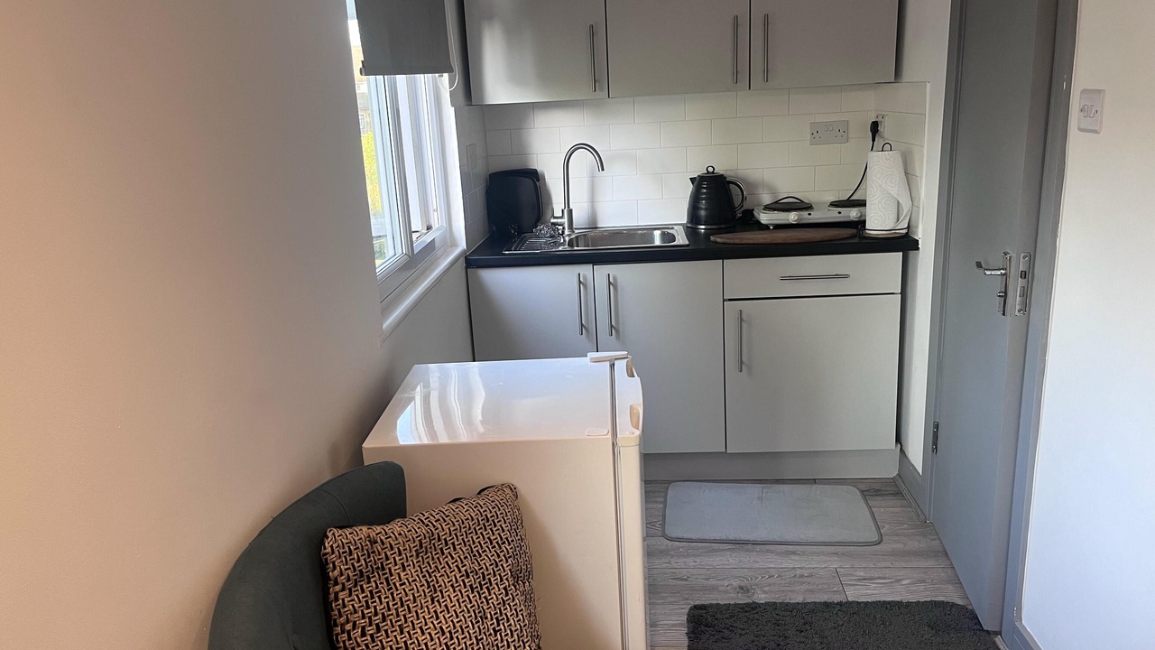 Photo of Others in Pettits