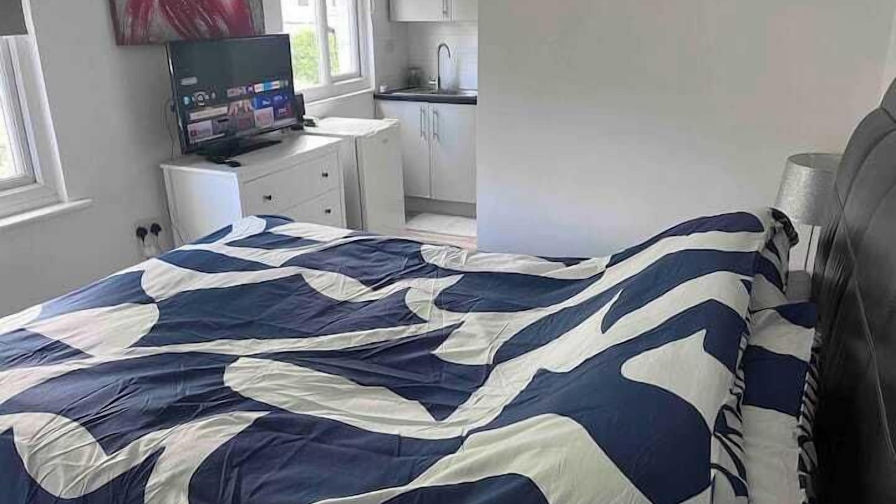 Photo of Others in Pettits