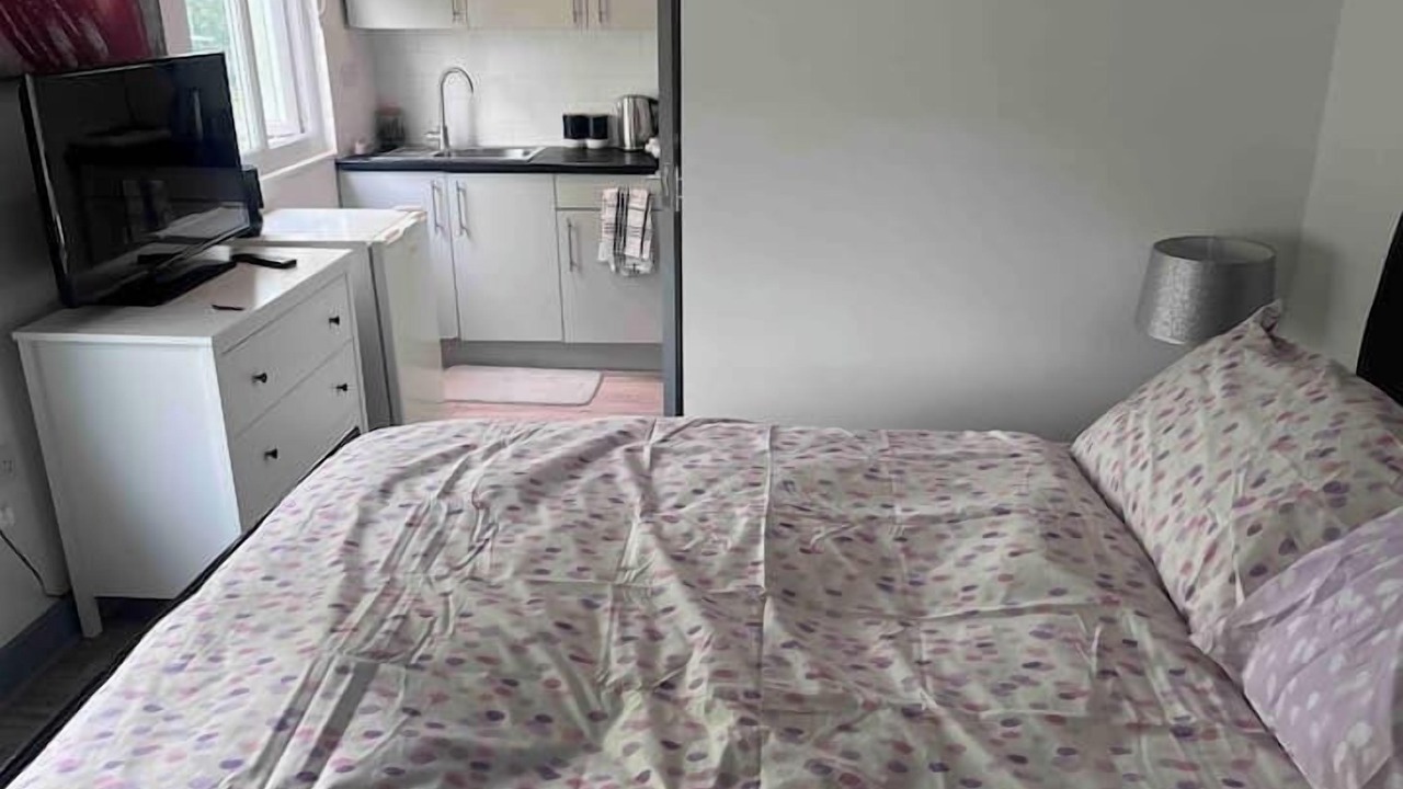 Photo of Others in Pettits