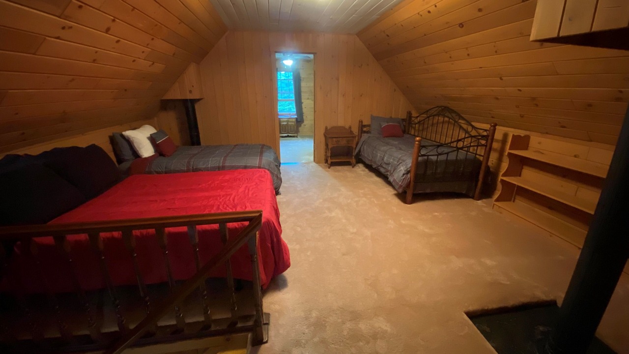 Photo of Bedroom in Oquossoc