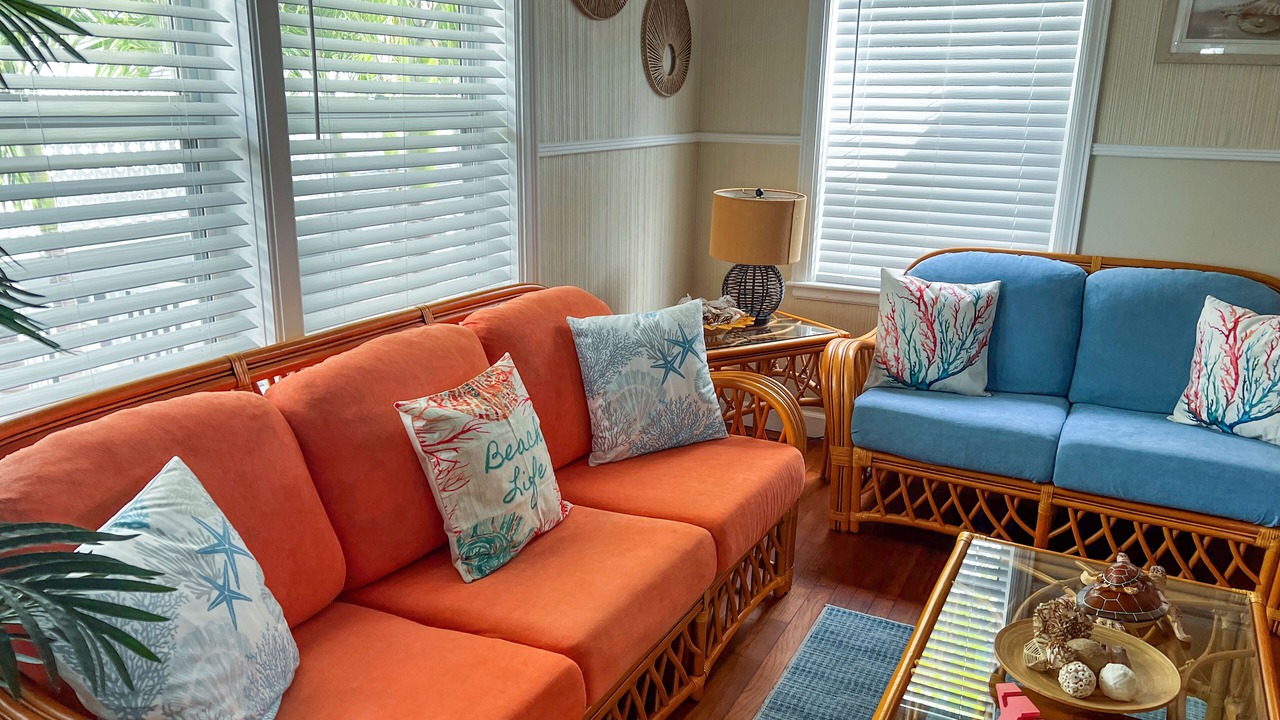 Photo of Livingroom in Treasure Island