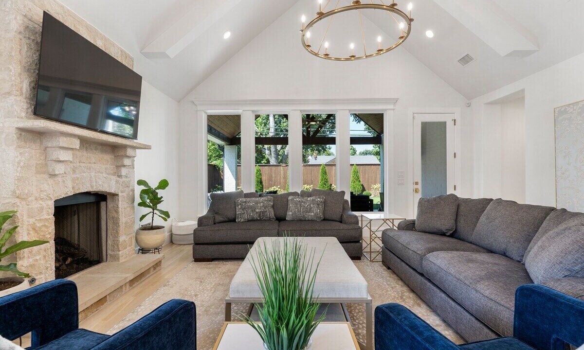 Photo of Livingroom in Tulsa