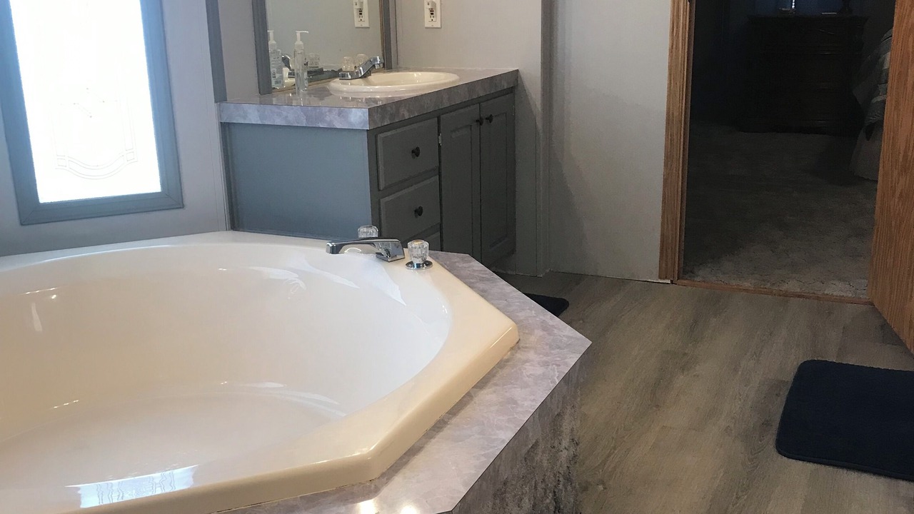 Photo of Bathroom in Broaddus