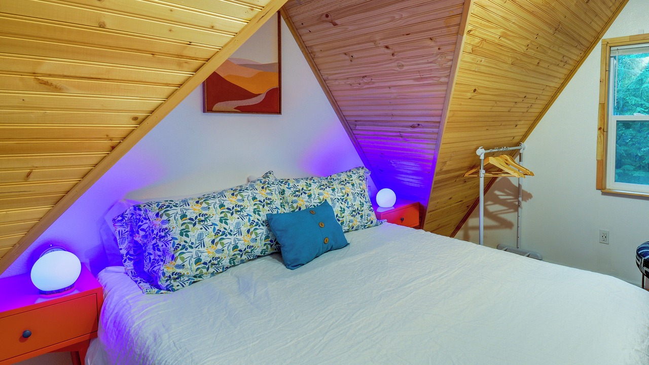 Photo of Bedroom in Hoodsport