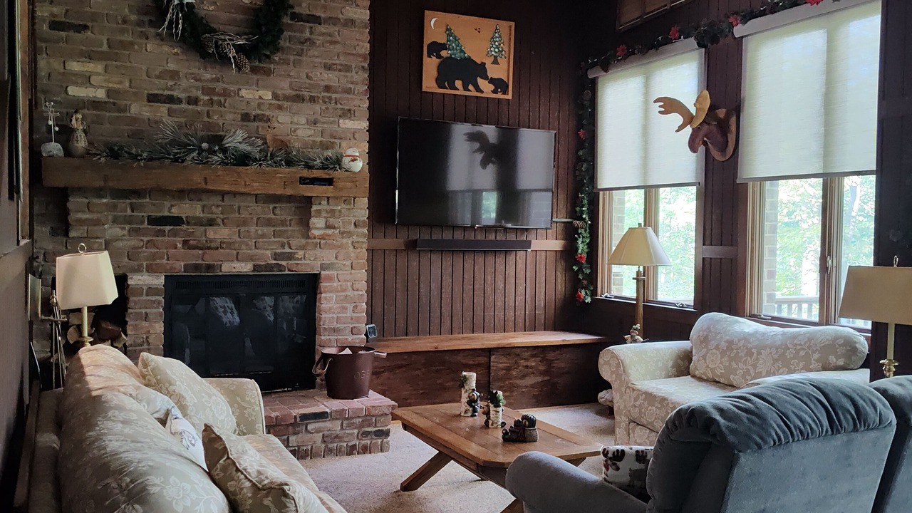Photo of Livingroom in Seven Springs