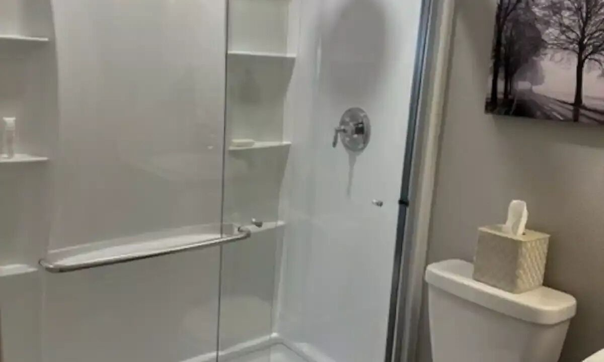 Photo of Bathroom in Salinas