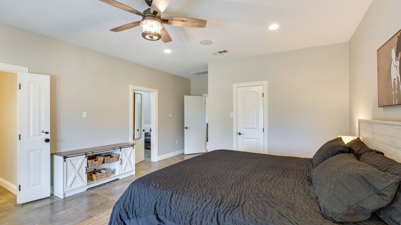 Photo of Bedroom in Wills Point