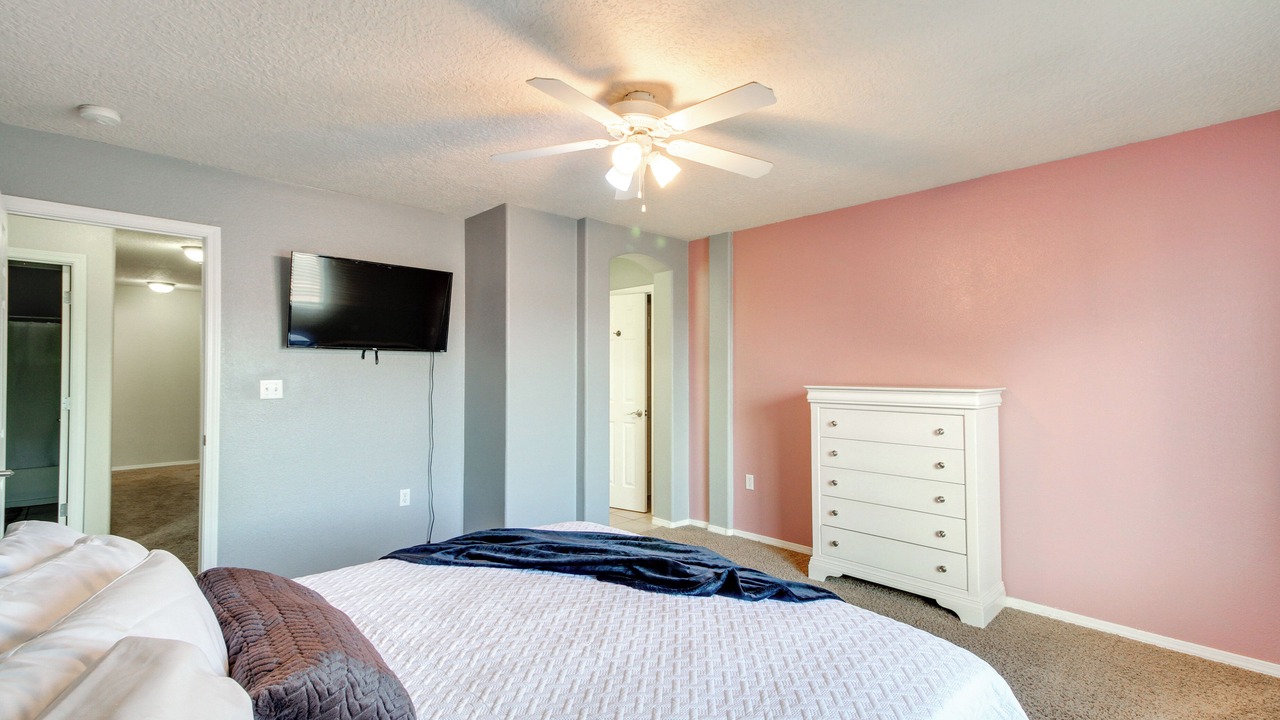 Photo of Bedroom in Los Lunas