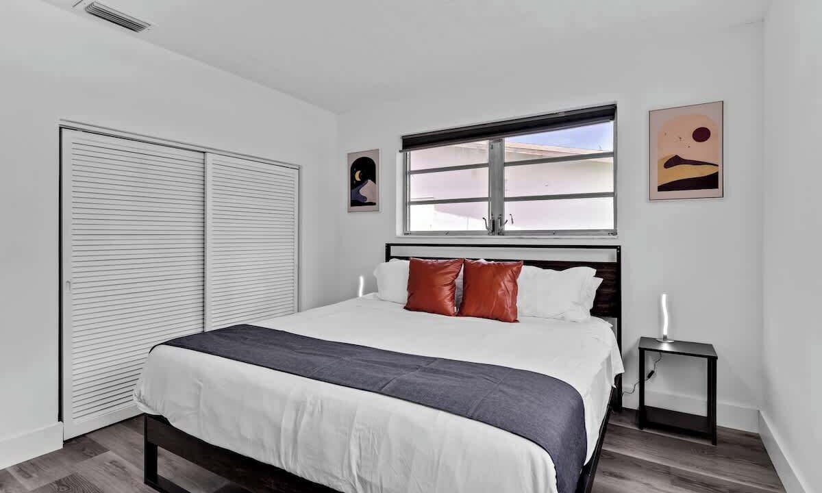 Photo of Bedroom in Miramar