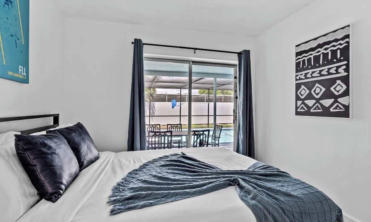 Photo of Bedroom in Miramar