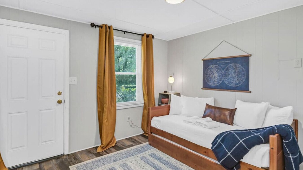 Photo of Bedroom in Forest Acres