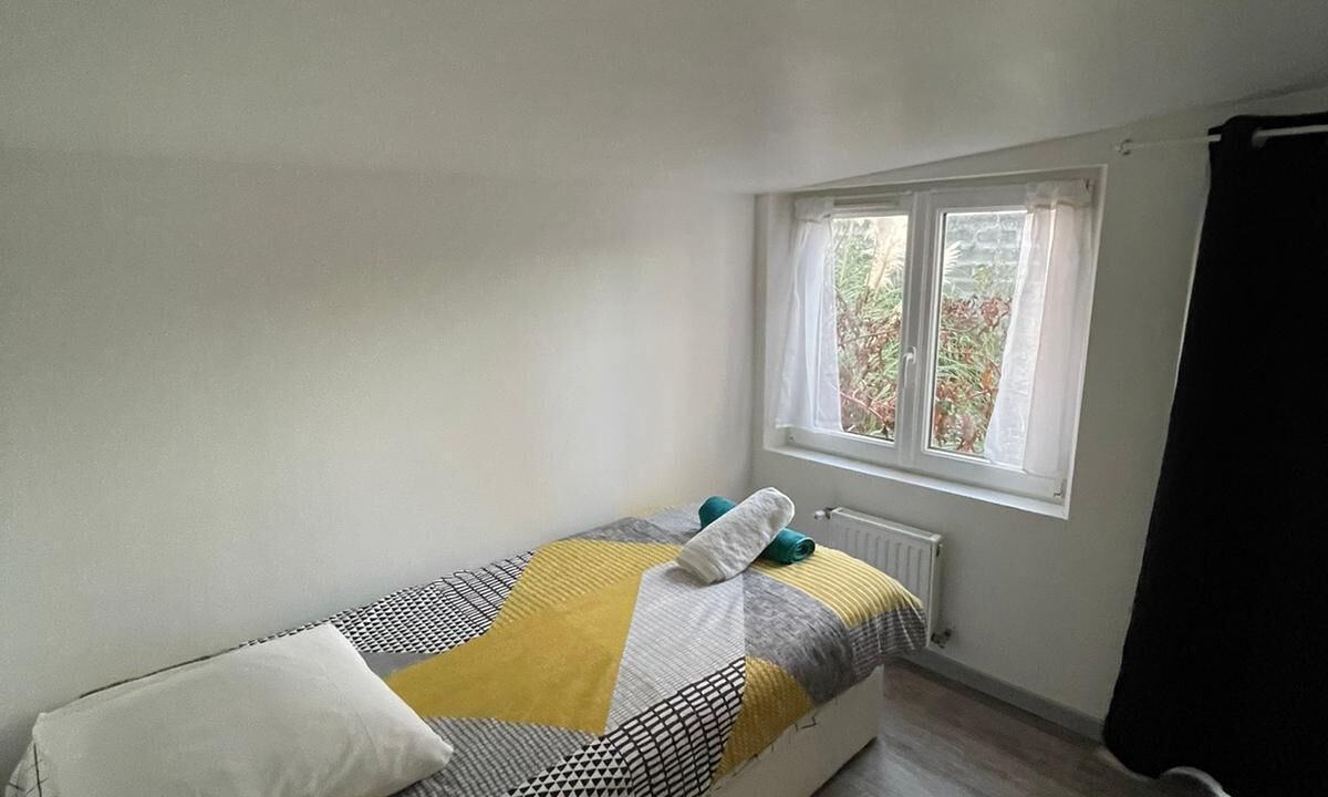 Photo of Bedroom in Le Mans