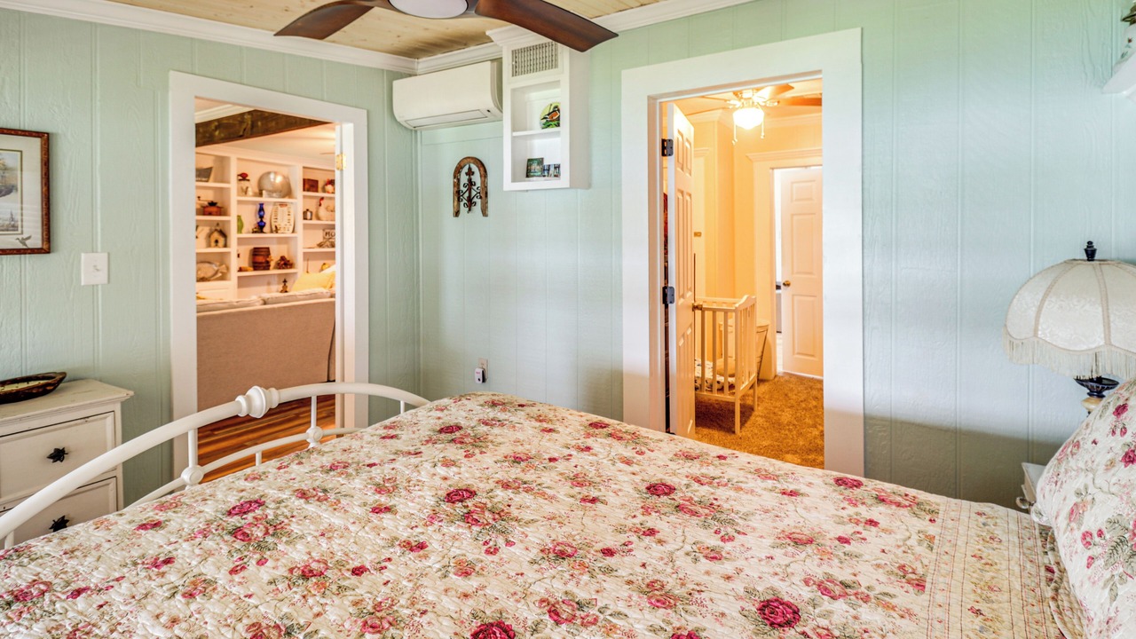 Photo of Bedroom in Jonesville