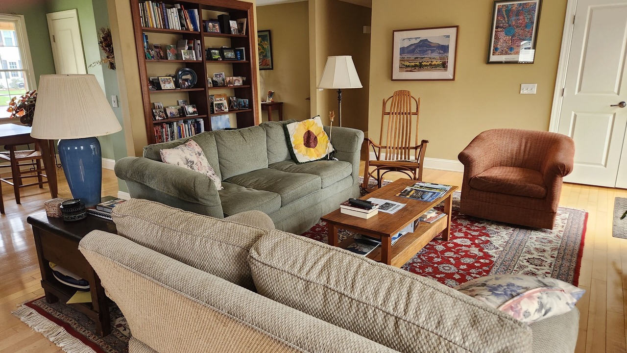 Photo of Livingroom in Blacksburg