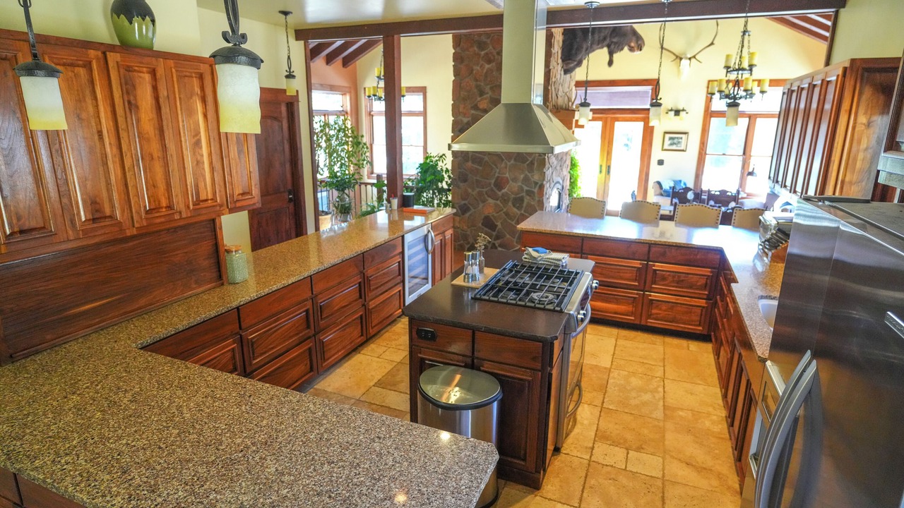 Photo of Kitchen in Cooke City-Silver Gate