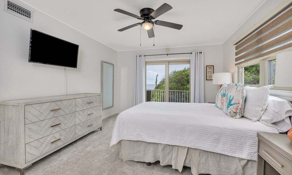 Photo of Bedroom in Jekyll Island