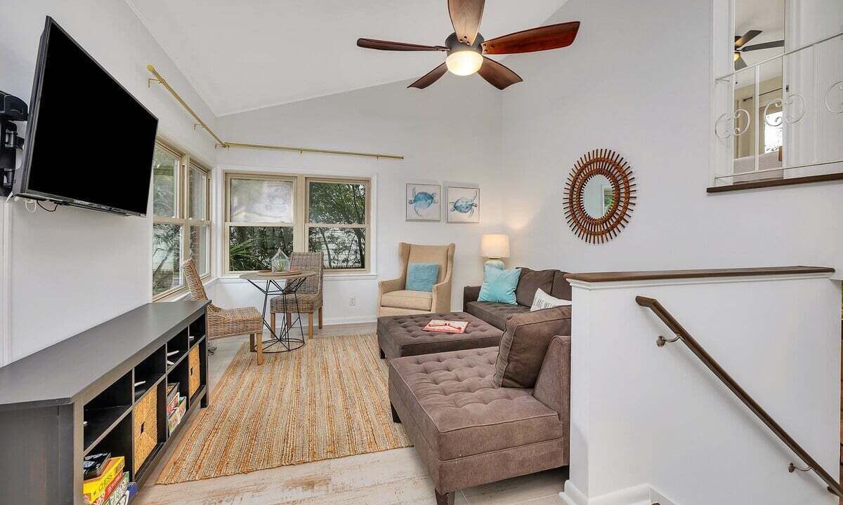 Photo of Livingroom in Jekyll Island