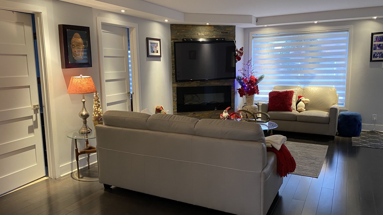 Photo of Livingroom in Brossard
