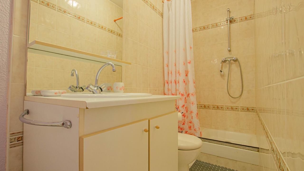 Photo of Bathroom in Le Meriot