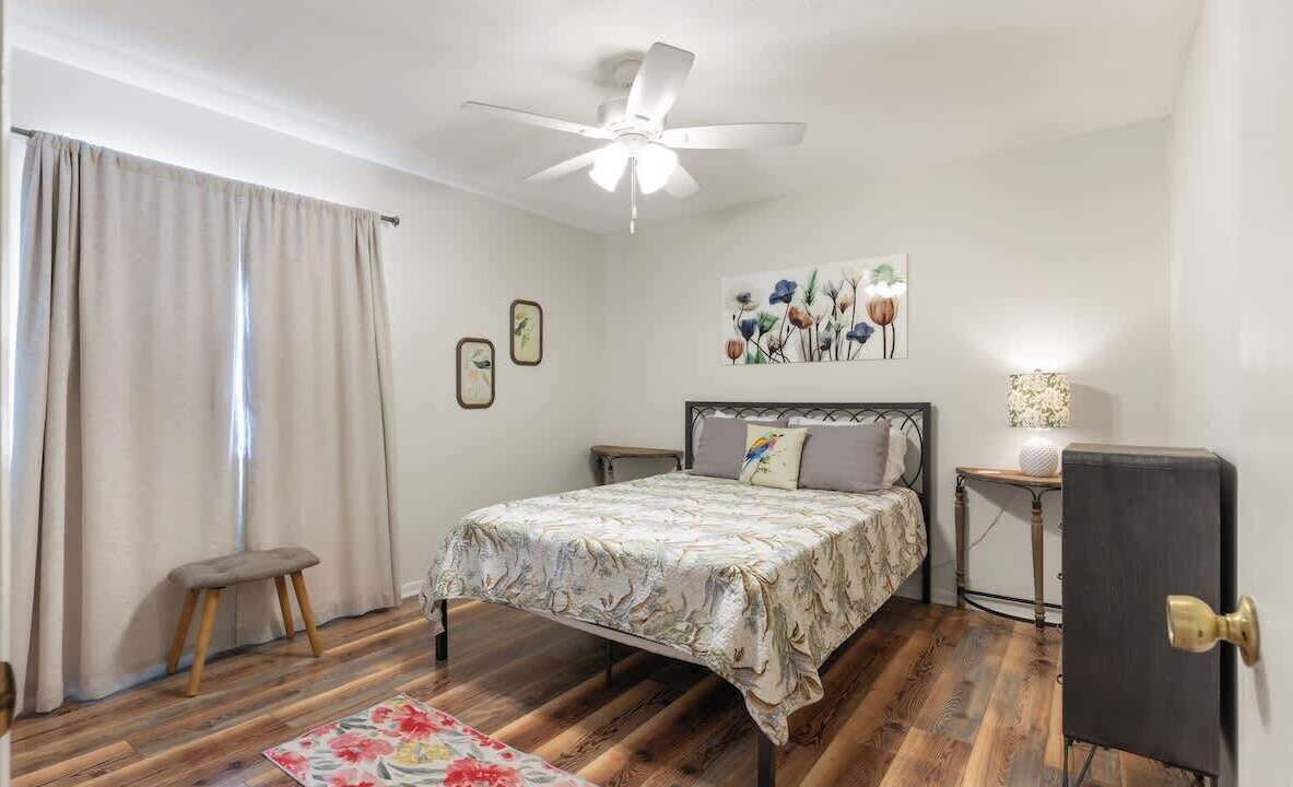 Photo of Bedroom in Saint Simons Heights