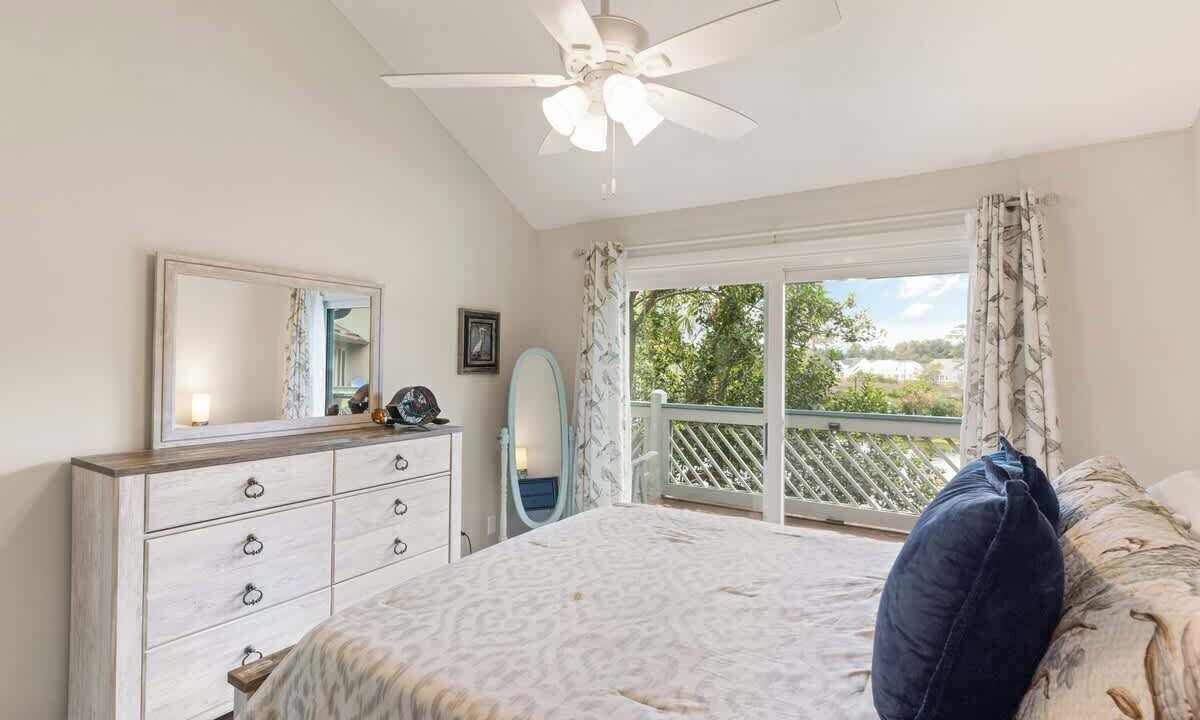 Photo of Bedroom in Saint Simons Heights